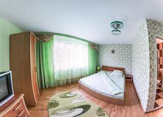 Гостевой дом Pensiunea Mihaela Новач-Стрэйни Двухместный номер с 1 кроватью и собственной ванной комнатой-30
